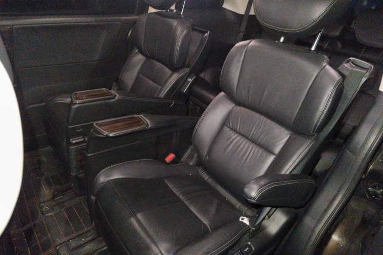 Used Honda Elysion 2016 2.4L Supreme Edition Left Rear Seat
