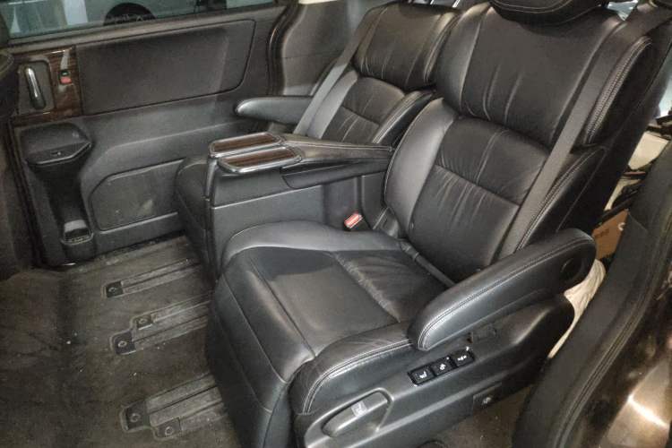 Used Honda Elysion 2016 2.4L Luxury Edition Left Rear Seat