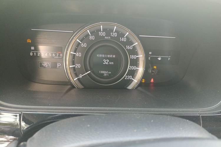Used Honda Elysion 2016 2.4L Supreme Edition Odometer Close Up