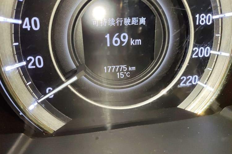 Used Honda Elysion 2016 2.4L Luxury Edition Odometer Close Up