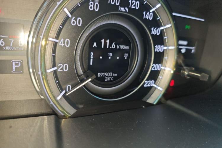 Used Honda Elysion 2016 2.4L Luxury Edition Odometer Close Up