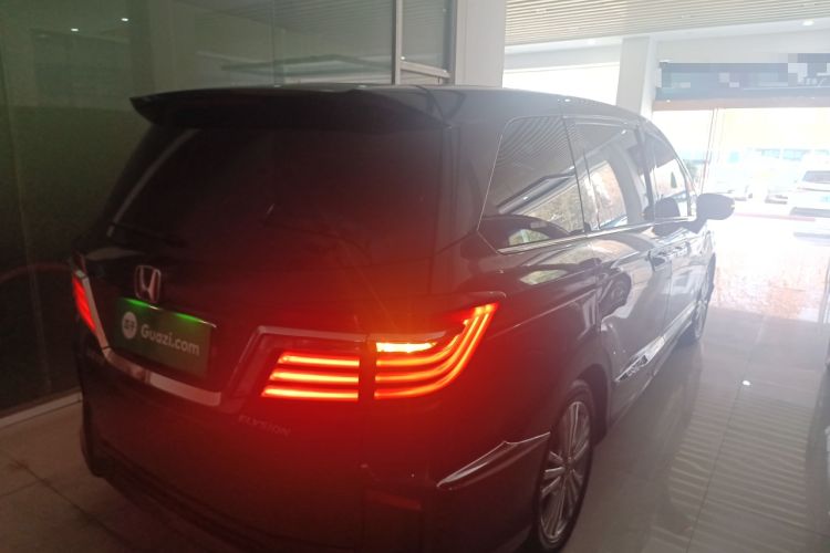 Used Honda Elysion 2016 2.4L Style Edition Rear Right 45 Deg