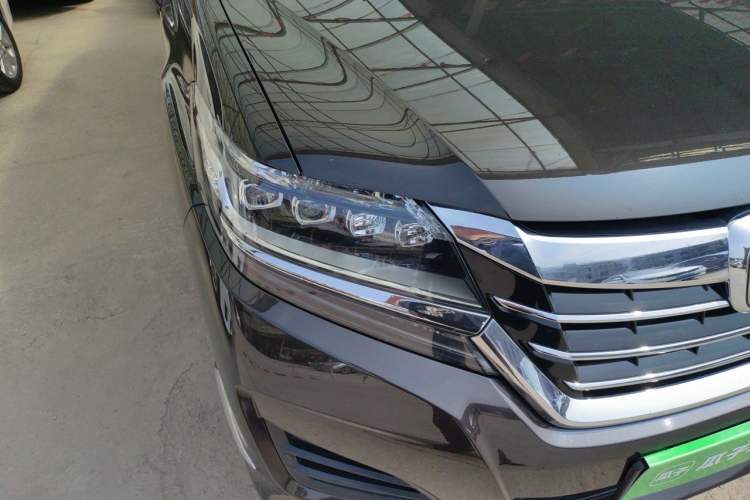 Used Honda Elysion 2016 2.4L Luxury Edition Right Front Headlight