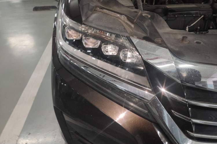 Used Honda Elysion 2016 2.4L Luxury Edition Right Front Headlight