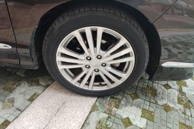 Used Honda Elysion 2016 2.4L Luxury Edition Right Front Wheel Hub