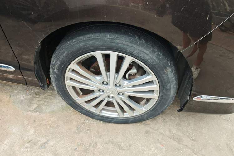 Used Honda Elysion 2016 2.4L Style Edition Right Front Wheel Hub
