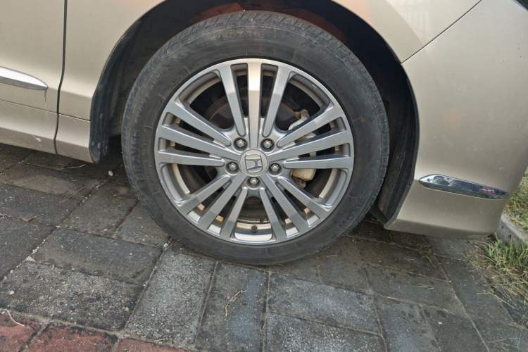 Used Honda Elysion 2016 2.4L Luxury Edition Right Front Wheel Hub