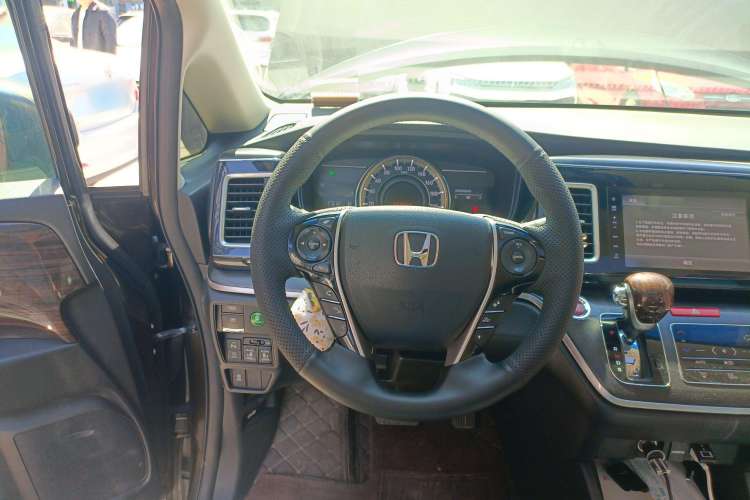 Used Honda Elysion 2016 2.4L Luxury Edition Steering Wheel