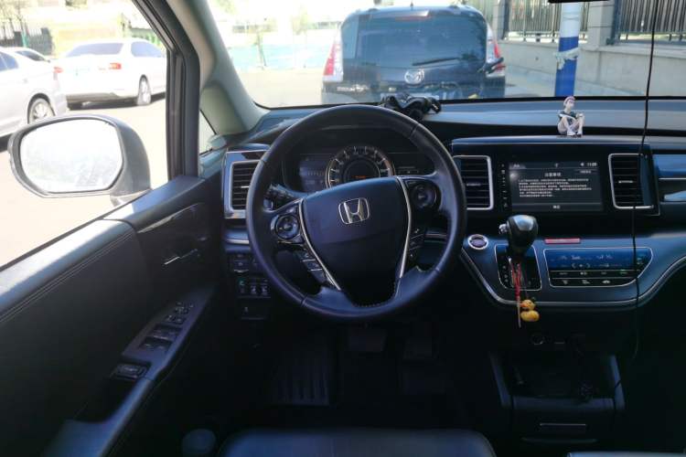 Used Honda Elysion 2016 2.4L Luxury Edition Steering Wheel