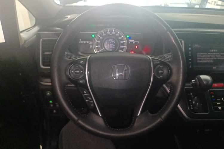 Used Honda Elysion 2016 2.4L Style Edition Steering Wheel