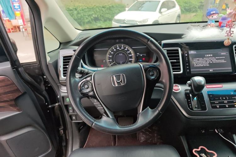 Used Honda Elysion 2016 2.4L Style Edition Steering Wheel