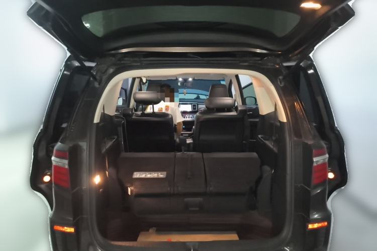 Used Honda Elysion 2016 2.4L Style Edition Trunk