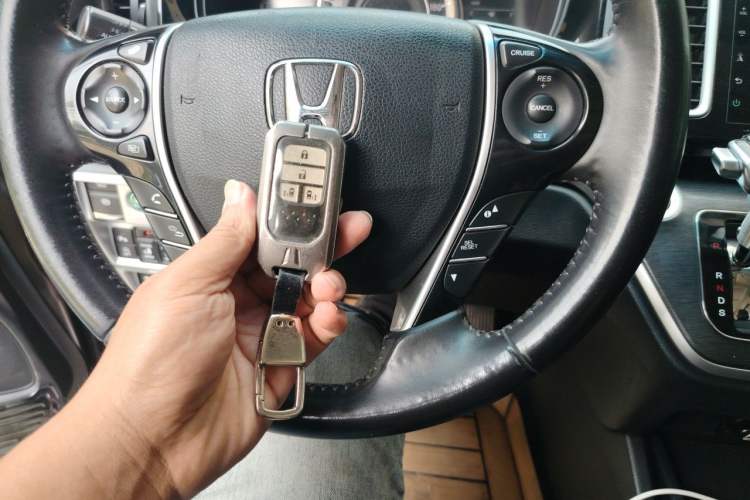 Used Honda Elysion 2016 2.4L Luxury Edition Vehicle Key