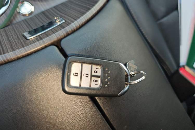 Used Honda Elysion 2016 2.4L Luxury Edition Vehicle Key