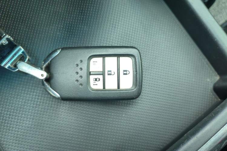 Used Honda Elysion 2016 2.4L Luxury Edition Vehicle Key