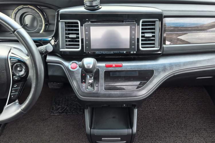 Used Honda Elysion 2016 2.4L Supreme Edition Audio And AC Panel