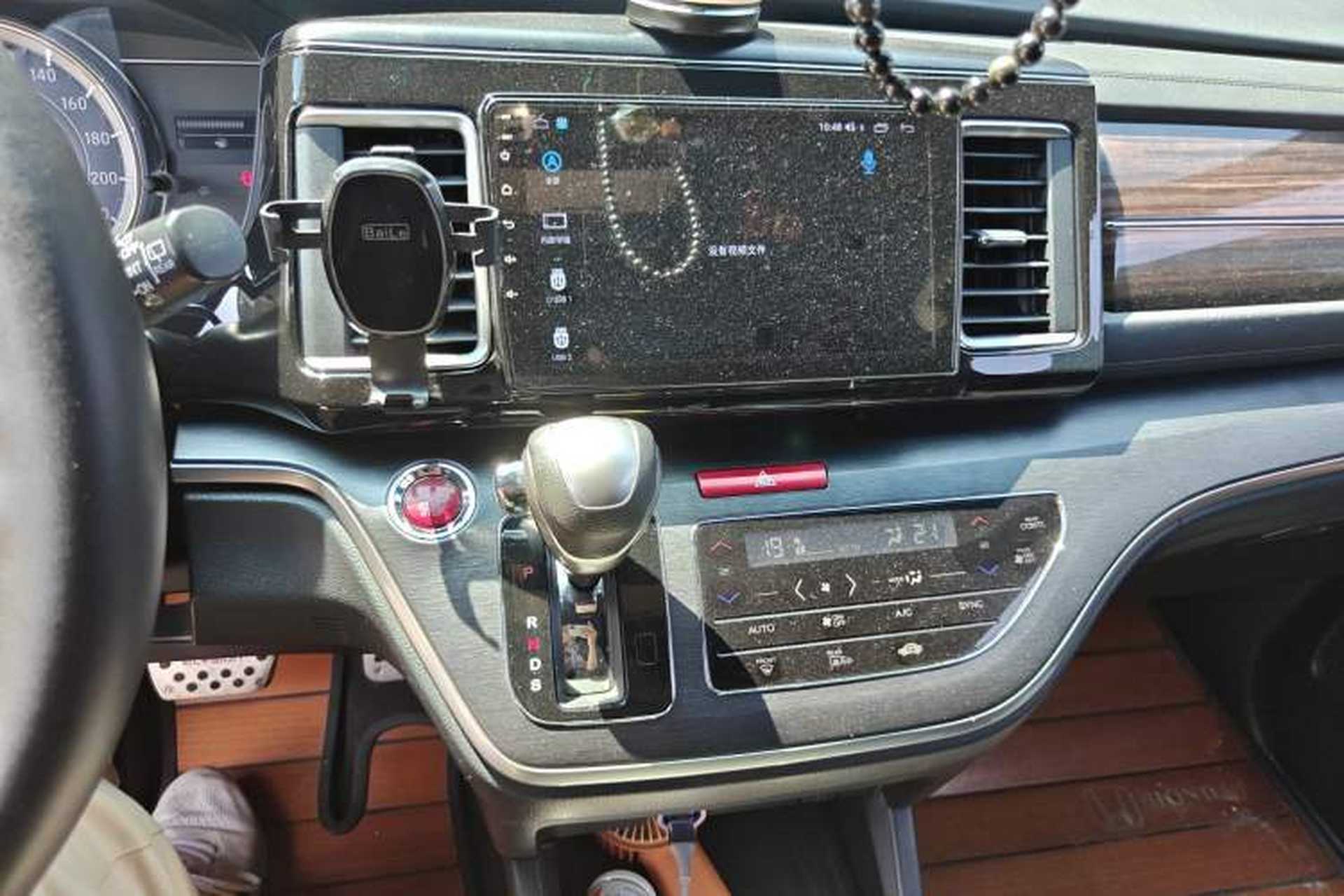 Used Honda Elysion 2016 2.4L Supreme Edition Audio And AC Panel