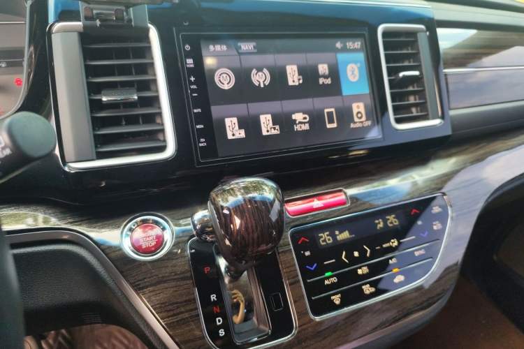 Used Honda Elysion 2016 2.4L Luxury Edition Audio And AC Panel