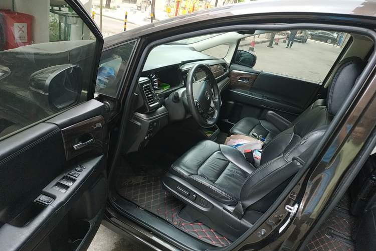 Used Honda Elysion 2016 2.4L Luxury Edition Driver Seat