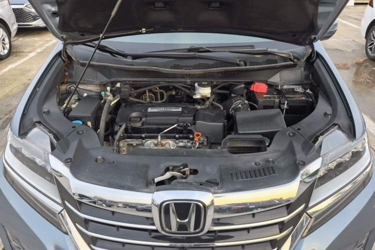 Used Honda Elysion 2016 2.4L Supreme Edition Engine Bay