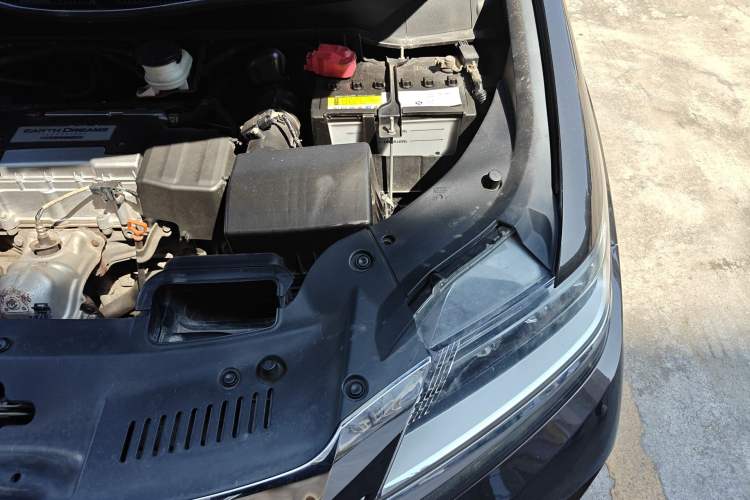 Used Honda Elysion 2016 2.4L Supreme Edition Engine Bay Left