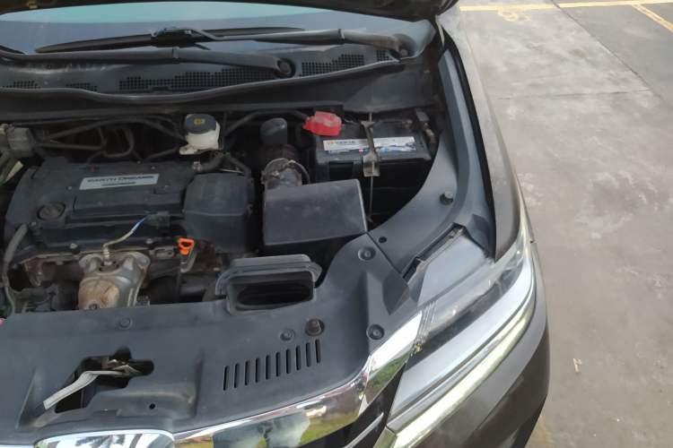 Used Honda Elysion 2016 2.4L Supreme Edition Engine Bay Left