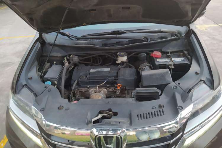 Used Honda Elysion 2016 2.4L Supreme Edition Engine Bay