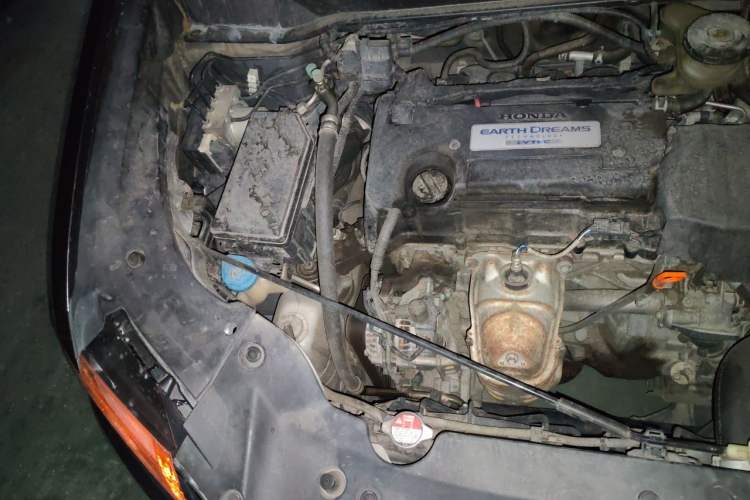 Used Honda Elysion 2016 2.4L Luxury Edition Engine Bay Right