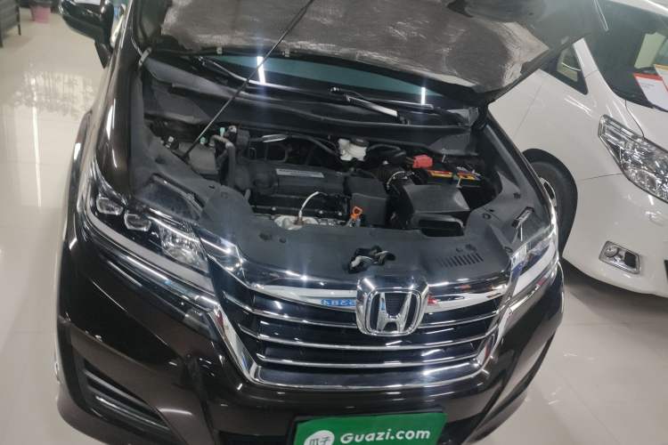 Used Honda Elysion 2016 2.4L Style Edition Engine Bay
