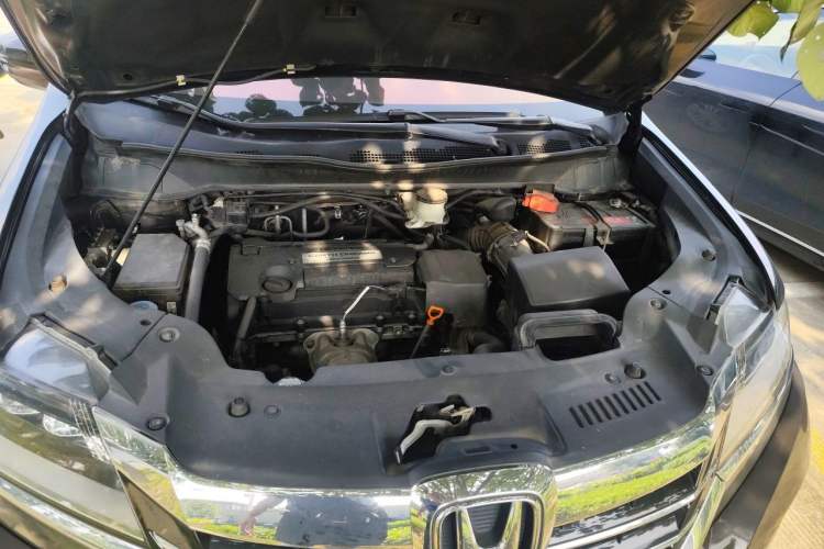 Used Honda Elysion 2016 2.4L Luxury Edition Engine Bay