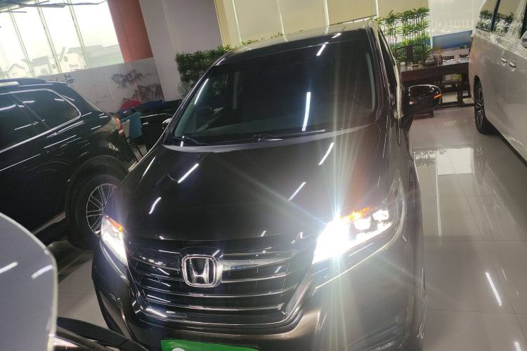 Used Honda Elysion 2016 2.4L Style Edition Exterior 1
