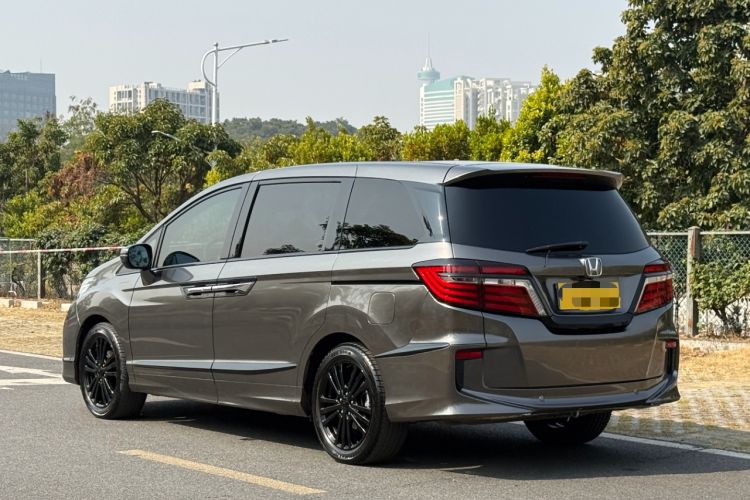 Used Honda Elysion 2016 2.4L Supreme Edition Exterior 3