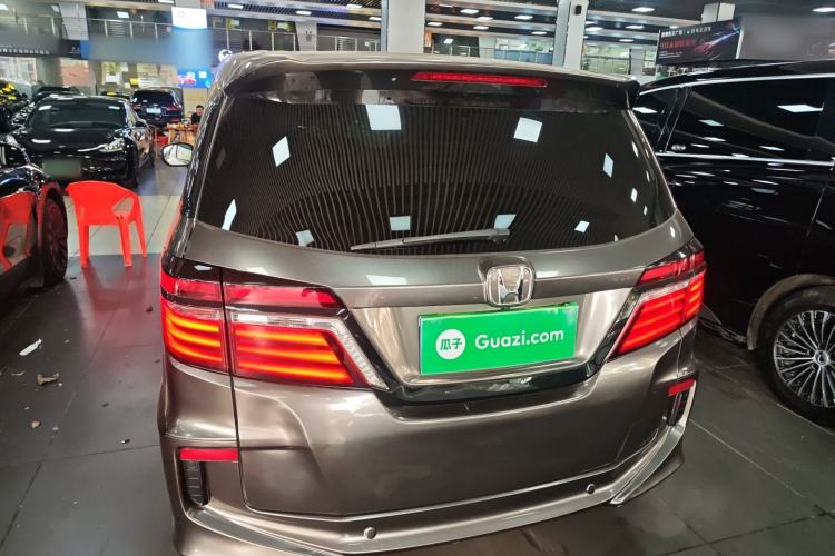 Used Honda Elysion 2016 2.4L Supreme Edition Exterior 4