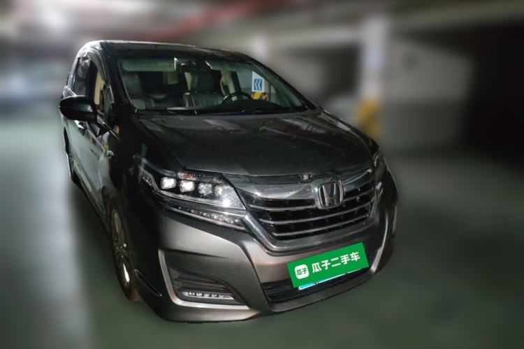 Used Honda Elysion 2016 2.4L Luxury Edition Front Right 45 Deg