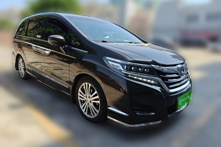 Used Honda Elysion 2016 2.4L Supreme Edition Front Right 45 Deg