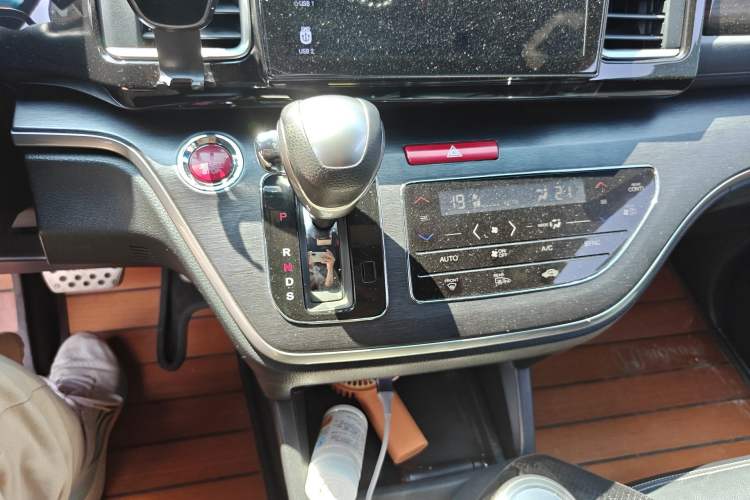 Used Honda Elysion 2016 2.4L Supreme Edition Gear Lever