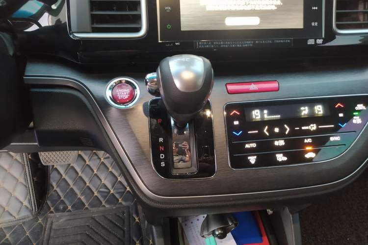 Used Honda Elysion 2016 2.4L Supreme Edition Gear Lever