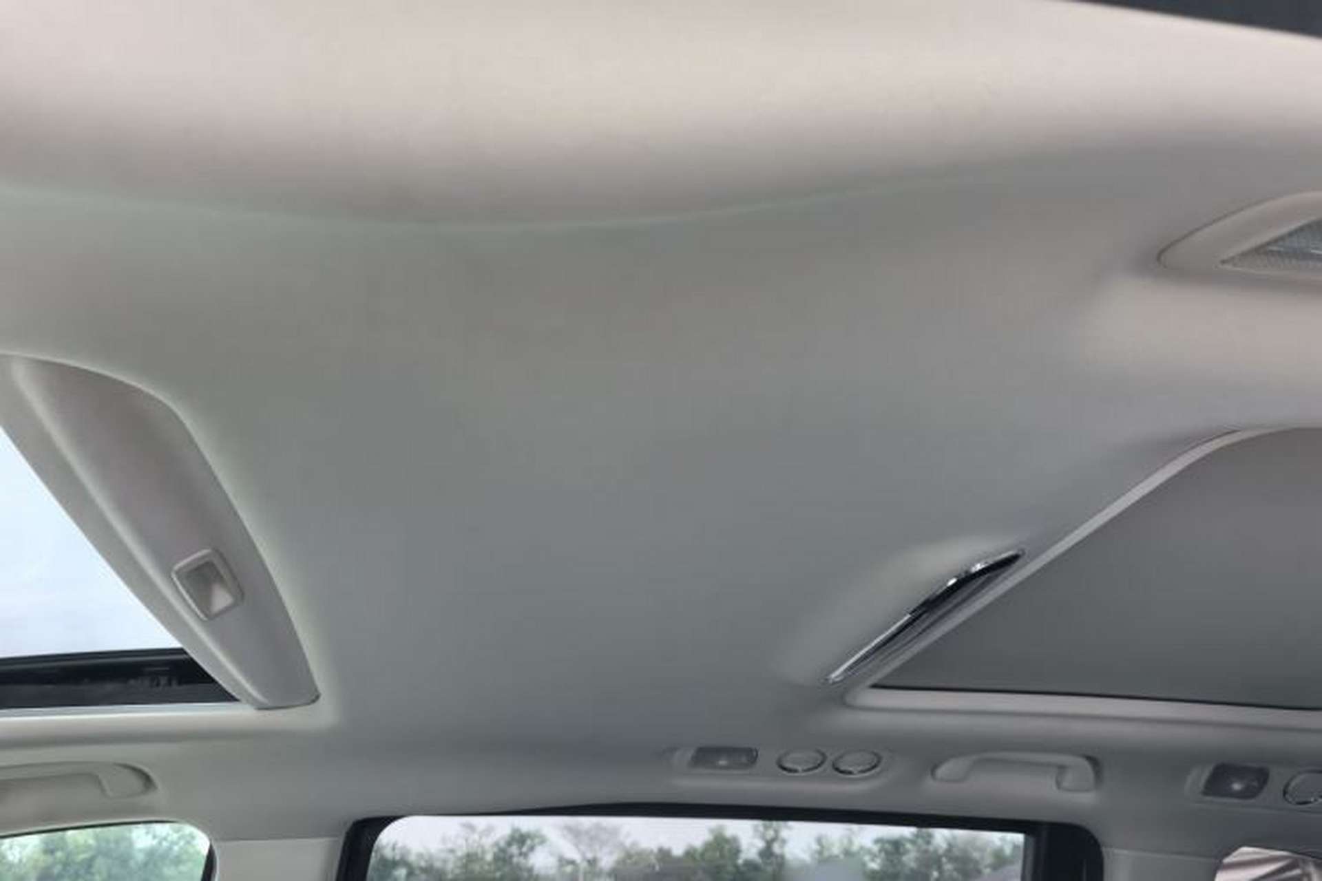 Used Honda Elysion 2016 2.4L Supreme Edition Headliner
