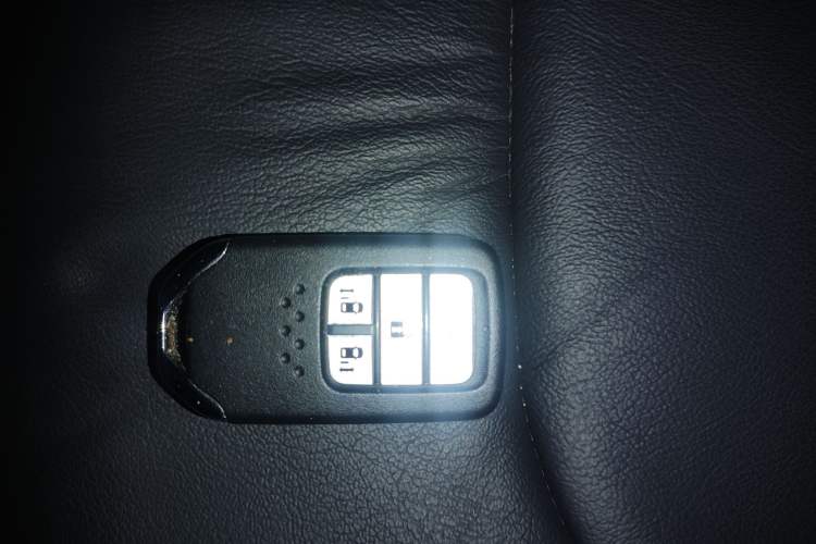 Used Honda Elysion 2016 2.4L Style Edition Interior 1