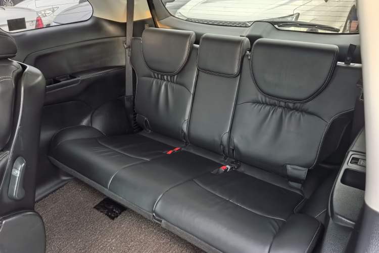 Used Honda Elysion 2016 2.4L Supreme Edition Interior 5