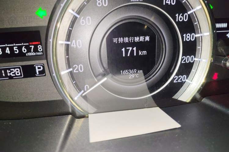 Used Honda Elysion 2016 2.4L Luxury Edition Odometer Close Up