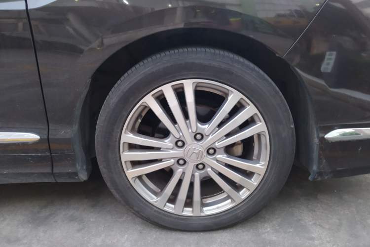 Used Honda Elysion 2016 2.4L Supreme Edition Right Front Wheel Hub