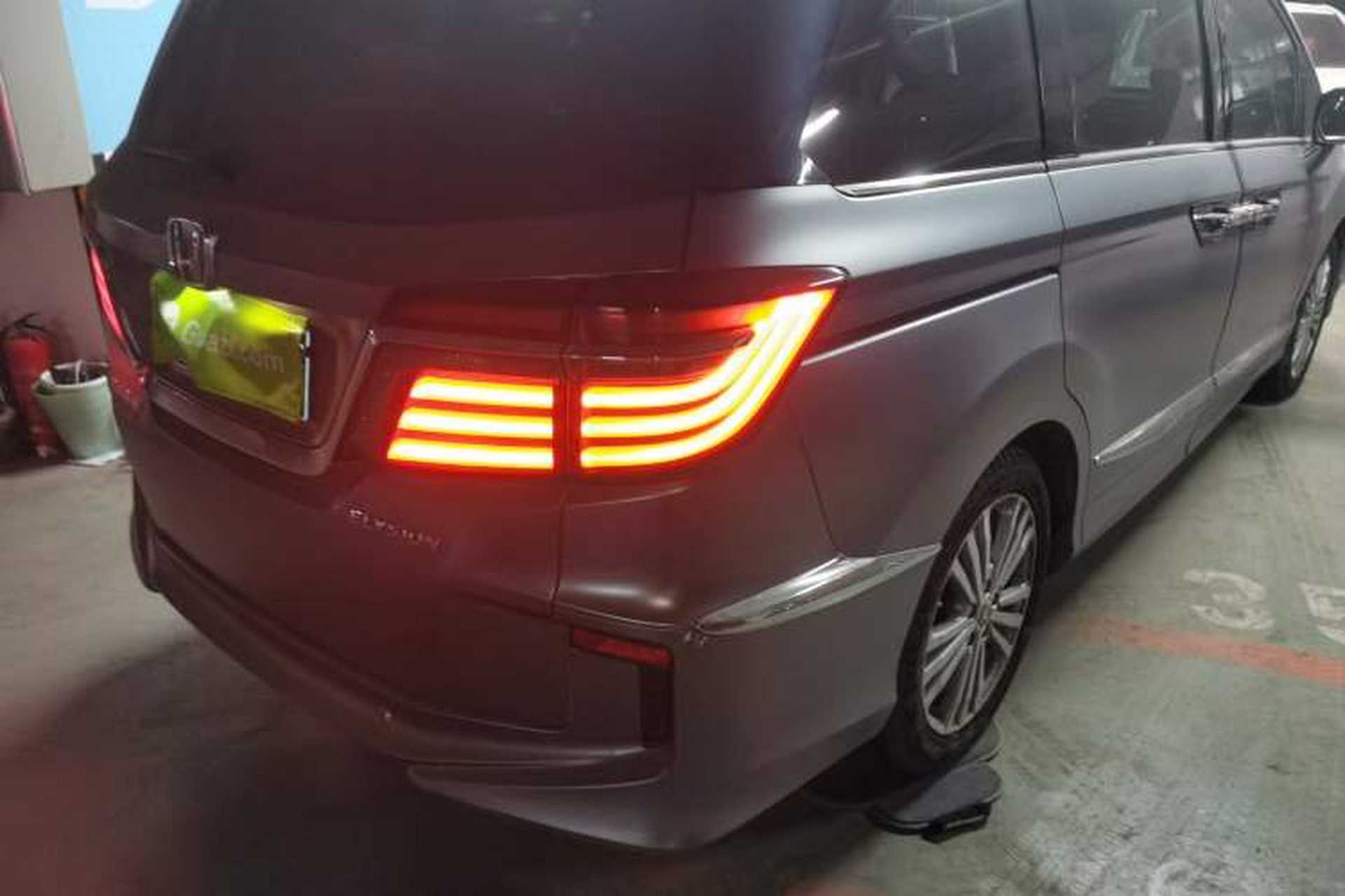 Used Honda Elysion 2016 2.4L Comfort Edition Right Rear Taillight
