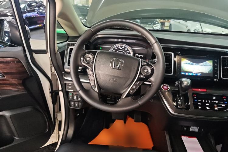 Used Honda Elysion 2016 2.4L Supreme Edition Steering Wheel