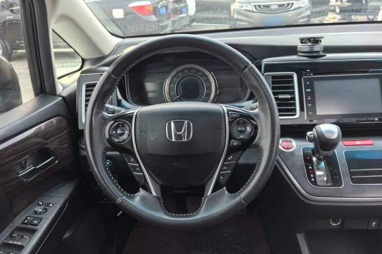 Used Honda Elysion 2016 2.4L Supreme Edition Steering Wheel