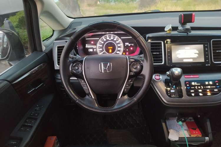 Used Honda Elysion 2016 2.4L Supreme Edition Steering Wheel