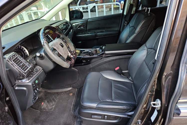 Used Honda Elysion 2016 2.4L Supreme Edition Left Front Seat