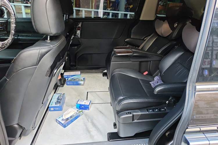Used Honda Elysion 2016 2.4L Supreme Edition Left Rear Seat