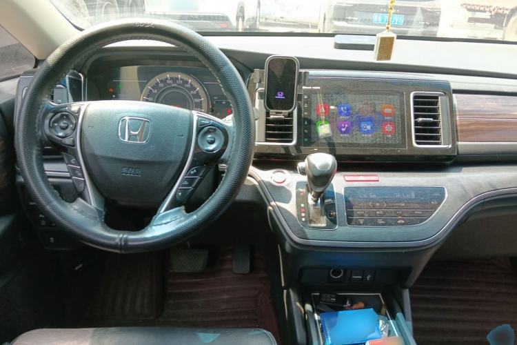 Used Honda Elysion 2016 2.4L Luxury Edition Center Console