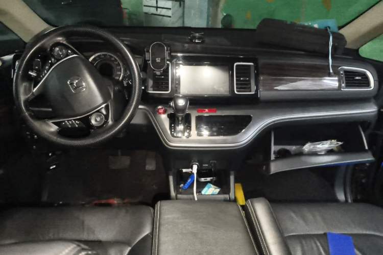 Used Honda Elysion 2016 2.4L Luxury Edition Center Console